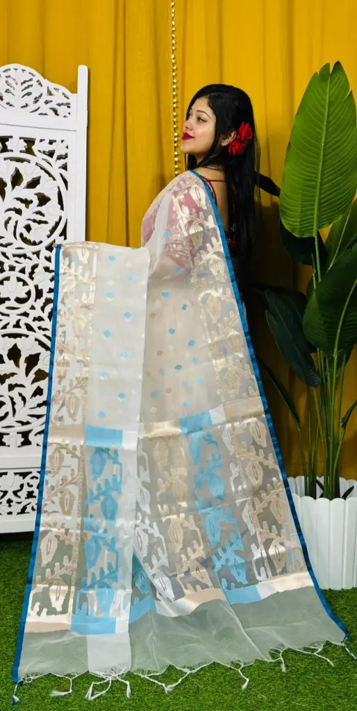 WhatsApp Image 2025-11-16 at 1.06.59 PM (5).webp